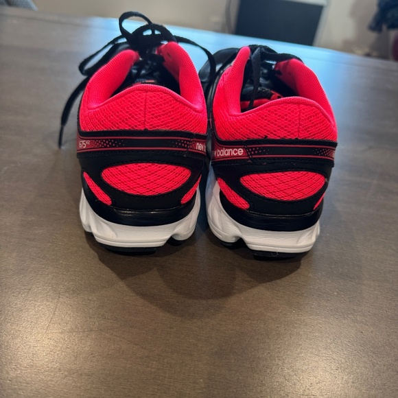 New Balance 675 V2 Running Sneaker - Picture 4 of 11